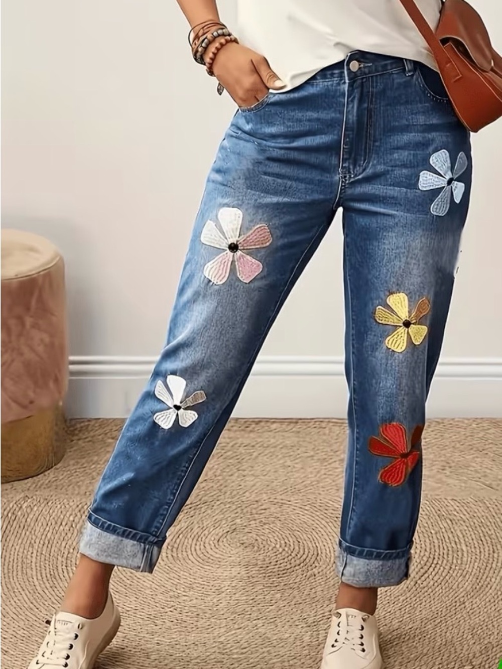 Embroidered Floral Relaxed Women's High Waisted Jeans - Blue - Picture 1 of 6